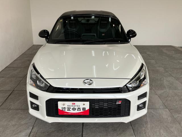 コペンGRスポーツ 5MT ディスプレイオーディオ 車検整備付GR専用サスペンション D・A Bluetooth USB バックカメラ ETC2.0 MOMO製ハンドル レカロシート BBS製アルミ シートヒーター LED オートエアコン スマートキー 5速MT(滋賀県)の中古車