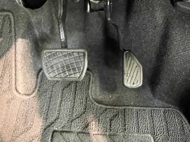 ロッキーG 9型フルセグナビ パノラマカメラ 前後ドラレコ クルコン衝突被害軽減ブレーキ コーナーセンサー 9型フルセグナビ DVD再生 Bluetooth USB パノラマカメラ 前後ドラレコ ETC 前席シートヒーター LED レーダークルーズ スマートキー(滋賀県)の中古車