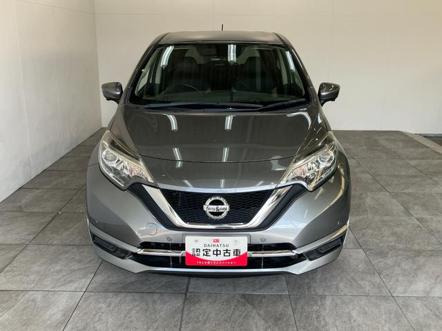 ノートメダリスト　Ｘ　コーナセンサー　フルセグナビ　パノラマカメラ衝突被害軽減ブレーキ　コーナセンサー　フルセグナビ　ＤＶＤ再生　Ｂｌｕｅｔｏｏｔｈ　パノラマカメラ　ドラレコ　ＥＴＣ　デジタルインナーミラー　ＬＥＤ　オートライト　オートエアコン　エコアイドル（滋賀県）の中古車