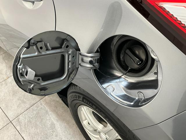 ノートメダリスト　Ｘ　コーナセンサー　フルセグナビ　パノラマカメラ衝突被害軽減ブレーキ　コーナセンサー　フルセグナビ　ＤＶＤ再生　Ｂｌｕｅｔｏｏｔｈ　パノラマカメラ　ドラレコ　ＥＴＣ　デジタルインナーミラー　ＬＥＤ　オートライト　オートエアコン　エコアイドル（滋賀県）の中古車