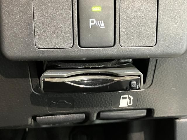 トールカスタムＧターボ　ＳＡ３　９型フルセグナビ　パノラマカメラ衝突被害軽減ブレーキ　コーナーセンサー　フルセグナビ　Ｂｌｕｅｔｏｏｔｈ　ＤＶＤ再生　パノラマカメラ　ＴＶコントロール　両側電動スライドドア　ＬＥＤ　レーダークルーズ　スマートキー　エコアイドル（滋賀県）の中古車