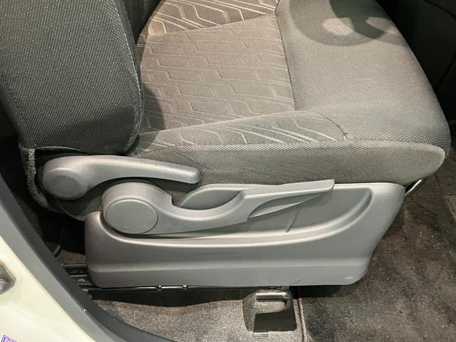 トールカスタムＧターボ　ＳＡ３　９型フルセグナビ　パノラマカメラ衝突被害軽減ブレーキ　コーナーセンサー　フルセグナビ　Ｂｌｕｅｔｏｏｔｈ　ＤＶＤ再生　パノラマカメラ　ＴＶコントロール　両側電動スライドドア　ＬＥＤ　レーダークルーズ　スマートキー　エコアイドル（滋賀県）の中古車