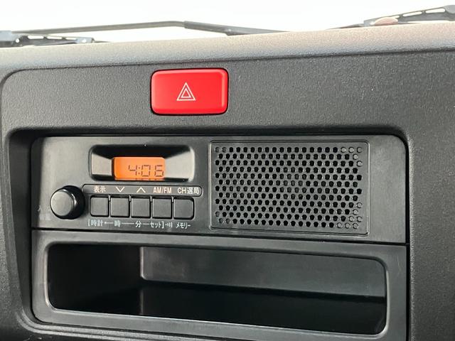 ハイゼットトラックスタンダードSA3t 4WD 5MT ETC 車検整備付衝突被害軽減ブレーキ リアコーナーセンサー AM/FMラジオ ドラレコ ETC マニュアルレベリング LED パートタイム4WD 5速マニュアルミッション車 荷台マット ゲートプロテクター(滋賀県)の中古車
