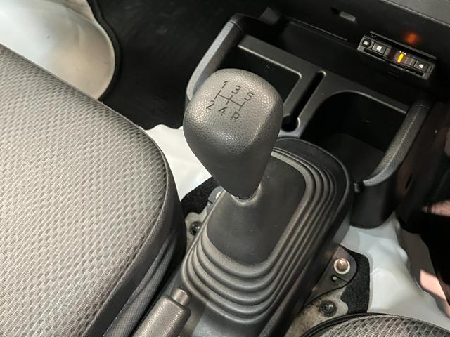 ハイゼットトラックスタンダードSA3t 4WD 5MT ETC 車検整備付衝突被害軽減ブレーキ リアコーナーセンサー AM/FMラジオ ドラレコ ETC マニュアルレベリング LED パートタイム4WD 5速マニュアルミッション車 荷台マット ゲートプロテクター(滋賀県)の中古車