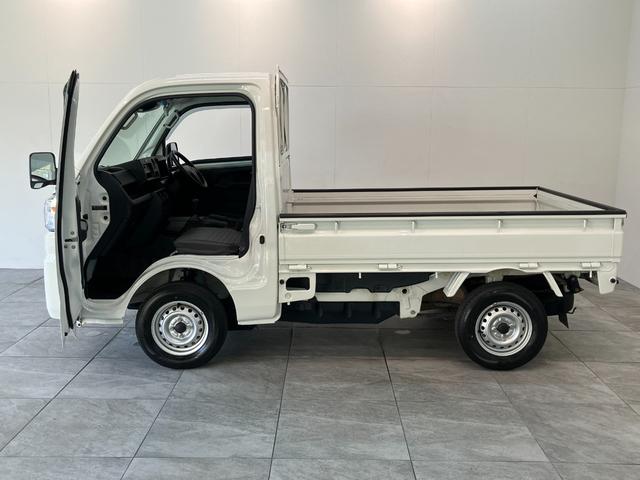 ハイゼットトラックスタンダードSA3t 4WD 5MT ETC 車検整備付衝突被害軽減ブレーキ リアコーナーセンサー AM/FMラジオ ドラレコ ETC マニュアルレベリング LED パートタイム4WD 5速マニュアルミッション車 荷台マット ゲートプロテクター(滋賀県)の中古車