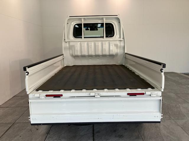 ハイゼットトラックスタンダードSA3t 4WD 5MT ETC 車検整備付衝突被害軽減ブレーキ リアコーナーセンサー AM/FMラジオ ドラレコ ETC マニュアルレベリング LED パートタイム4WD 5速マニュアルミッション車 荷台マット ゲートプロテクター(滋賀県)の中古車