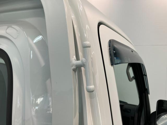 ハイゼットトラックスタンダードSA3t 4WD 5MT ETC 車検整備付衝突被害軽減ブレーキ リアコーナーセンサー AM/FMラジオ ドラレコ ETC マニュアルレベリング LED パートタイム4WD 5速マニュアルミッション車 荷台マット ゲートプロテクター(滋賀県)の中古車