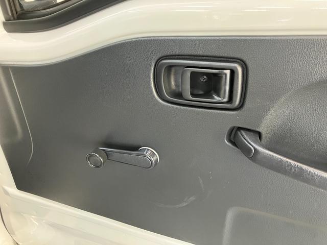 ハイゼットトラックスタンダードSA3t 4WD 5MT ETC 車検整備付衝突被害軽減ブレーキ リアコーナーセンサー AM/FMラジオ ドラレコ ETC マニュアルレベリング LED パートタイム4WD 5速マニュアルミッション車 荷台マット ゲートプロテクター(滋賀県)の中古車