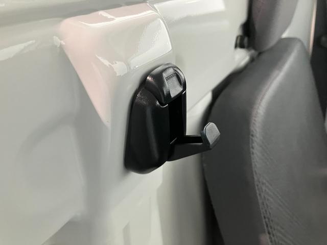 ハイゼットトラックスタンダードSA3t 4WD 5MT ETC 車検整備付衝突被害軽減ブレーキ リアコーナーセンサー AM/FMラジオ ドラレコ ETC マニュアルレベリング LED パートタイム4WD 5速マニュアルミッション車 荷台マット ゲートプロテクター(滋賀県)の中古車