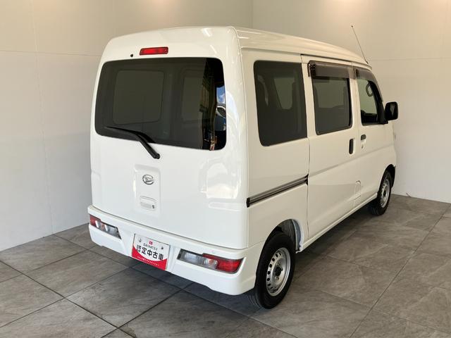 ハイゼットカーゴデラックスSA3 LED キーレス 2WD AT車 前席PW衝突被害軽減ブレーキ AM/FMステレオ 両側スライドドア キーレスエントリー 前席パワーウインドウ LEDヘッドライト オートライト マニュアルレベリング エコアイドル 2WD AT車(滋賀県)の中古車