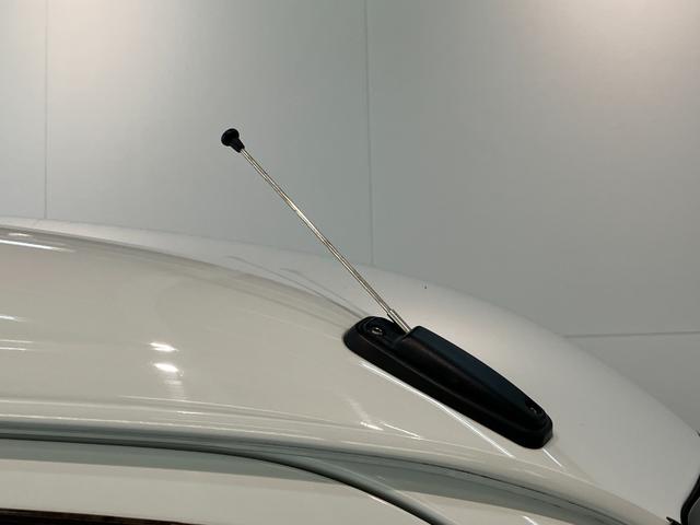 ハイゼットカーゴデラックスSA3 LED キーレス 2WD AT車 前席PW衝突被害軽減ブレーキ AM/FMステレオ 両側スライドドア キーレスエントリー 前席パワーウインドウ LEDヘッドライト オートライト マニュアルレベリング エコアイドル 2WD AT車(滋賀県)の中古車