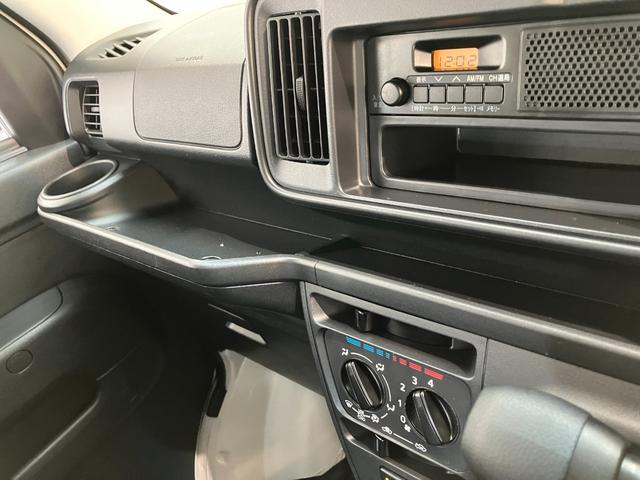 ハイゼットカーゴデラックスSA3 LED キーレス 2WD AT車 前席PW衝突被害軽減ブレーキ AM/FMステレオ 両側スライドドア キーレスエントリー 前席パワーウインドウ LEDヘッドライト オートライト マニュアルレベリング エコアイドル 2WD AT車(滋賀県)の中古車