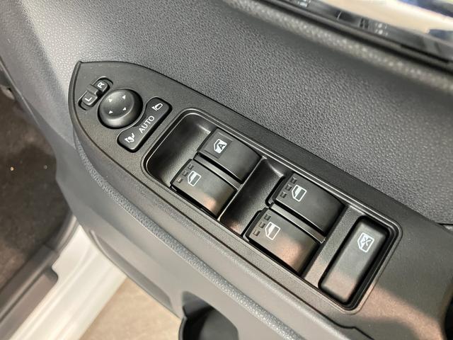 タントカスタムＸリミテッド　１０型フルセグナビ　届出済未使用車衝突被害軽減ブレーキ　コーナーセンサー　１０型フルセグナビ　Ｂｌｕｅｔｏｏｔｈ　ＤＶＤ再生　ＵＳＢ　バックカメラ　前後ドラレコ　両側電動スライドドア　前席シートヒーター　ＬＥＤ　レーダークルーズ（滋賀県）の中古車