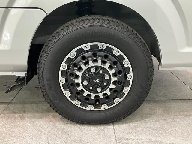 スーパーキャリイL 4WD AT車 フルセグナビ 社外アルミ キーレス衝突被害軽減ブレーキ リアコーナセンサー フルセグナビ DVD再生 Bluetooth 社外アルミ キーレスエントリー マニュアルレベリング エコアイドル パートタイム4WD(滋賀県)の中古車