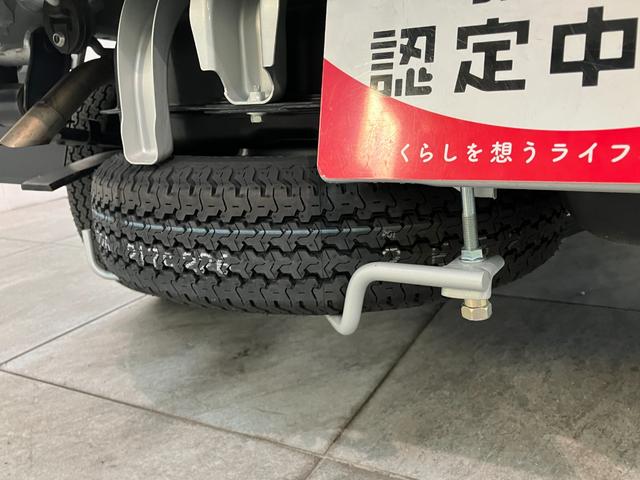 スーパーキャリイL 4WD AT車 フルセグナビ 社外アルミ キーレス衝突被害軽減ブレーキ リアコーナセンサー フルセグナビ DVD再生 Bluetooth 社外アルミ キーレスエントリー マニュアルレベリング エコアイドル パートタイム4WD(滋賀県)の中古車