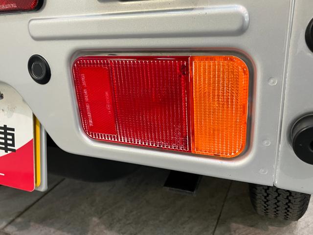 スーパーキャリイL 4WD AT車 フルセグナビ 社外アルミ キーレス衝突被害軽減ブレーキ リアコーナセンサー フルセグナビ DVD再生 Bluetooth 社外アルミ キーレスエントリー マニュアルレベリング エコアイドル パートタイム4WD(滋賀県)の中古車