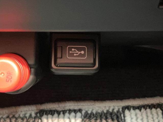 コペンローブＳ　リアコーナセンサー　フルセグナビ　パドルシフト電動オープンルーフ　フルセグナビ　ＤＶＤ再生　Ｂｌｕｅｔｏｏｔｈ　ＵＳＢ　ＭＯＭＯ製ハンドル　レカロシート　ビルシュタイン製ショックアブソーバー　シートヒーター　ＬＥＤ　オートエアコン　スマートキー（滋賀県）の中古車