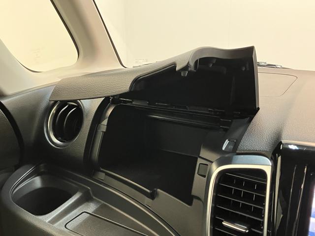 スペーシアカスタムＧＳ　フルセグナビ　左側電動スライド　ＨＩＤ　スマートキーフルセグナビ　ＤＶＤ再生　Ｂｌｕｅｔｏｏｔｈ　ＵＳＢ　左側電動スライドドア　ＨＩＤ　オートライト　オートエアコン　運転席シートヒーター　電動格納式ミラー　スマートキー　エコアイドル（滋賀県）の中古車