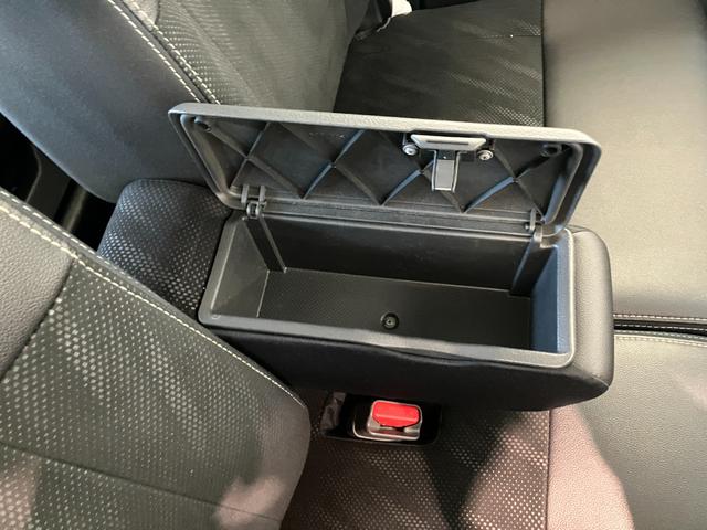 タントカスタムRSトップエディションSA2 ターボ ナビ Bカメラ衝突被害軽減ブレーキ フルセグナビ Bluetooth DVD再生 USB バックカメラ ETC 両側電動スライドドア LED オートライト オートエアコン スマートキー エコアイドル ターボ(滋賀県)の中古車
