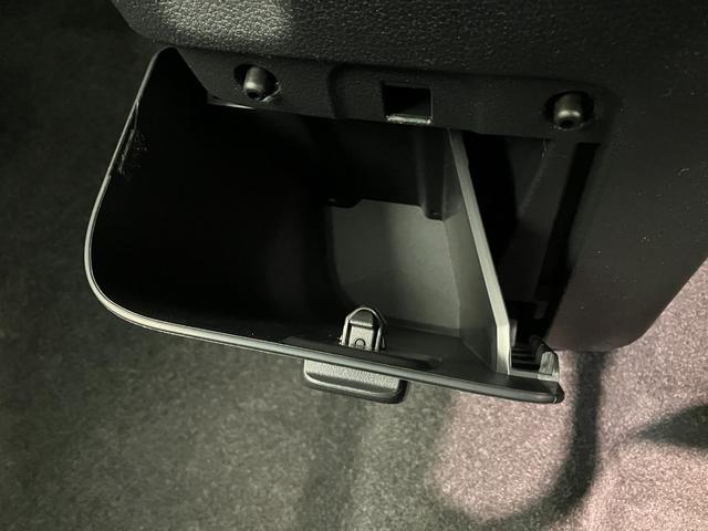 ムーヴキャンバスストライプスＧ　９型ディスプレイオーディオ　届出済未使用車衝突被害軽減ブレーキ　コーナーセンサー　９型ディスプレイオーディオ　フルセグ　Ｂｌｕｅｔｏｏｔｈ　ＵＳＢ　バックカメラ　両側電動スライドドア　前席シートヒーター　ＬＥＤ　ワイヤレス充電器　エコアイドル（滋賀県）の中古車