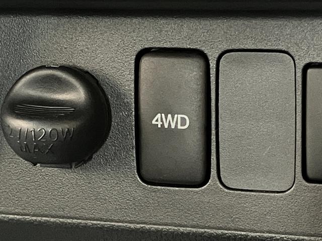 ハイゼットトラックスタンダード　４ＷＤ　５ＭＴ　キーレス　パワーウインドウ衝突被害軽減ブレーキ　リアコーナセンサー　ＣＤステレオ　ＬＥＤ　パワーウインドウ　マニュアルレベリング　キーレスエントリー　パートタイム４ＷＤ　５速マニュアルミッション車　タイヤ４本新品交換済み（滋賀県）の中古車