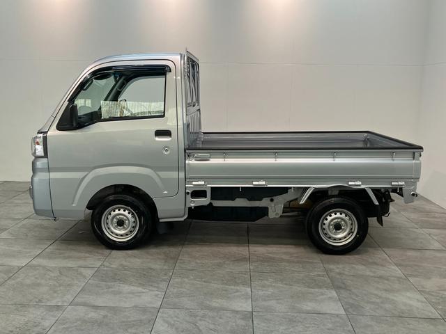 ハイゼットトラックスタンダード　４ＷＤ　５ＭＴ　キーレス　パワーウインドウ衝突被害軽減ブレーキ　リアコーナセンサー　ＣＤステレオ　ＬＥＤ　パワーウインドウ　マニュアルレベリング　キーレスエントリー　パートタイム４ＷＤ　５速マニュアルミッション車　タイヤ４本新品交換済み（滋賀県）の中古車