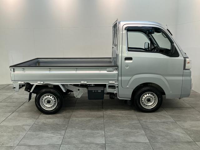 ハイゼットトラックスタンダード　４ＷＤ　５ＭＴ　キーレス　パワーウインドウ衝突被害軽減ブレーキ　リアコーナセンサー　ＣＤステレオ　ＬＥＤ　パワーウインドウ　マニュアルレベリング　キーレスエントリー　パートタイム４ＷＤ　５速マニュアルミッション車　タイヤ４本新品交換済み（滋賀県）の中古車