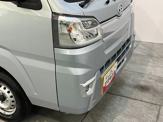 ハイゼットトラックスタンダード　４ＷＤ　５ＭＴ　キーレス　パワーウインドウ衝突被害軽減ブレーキ　リアコーナセンサー　ＣＤステレオ　ＬＥＤ　パワーウインドウ　マニュアルレベリング　キーレスエントリー　パートタイム４ＷＤ　５速マニュアルミッション車　タイヤ４本新品交換済み（滋賀県）の中古車
