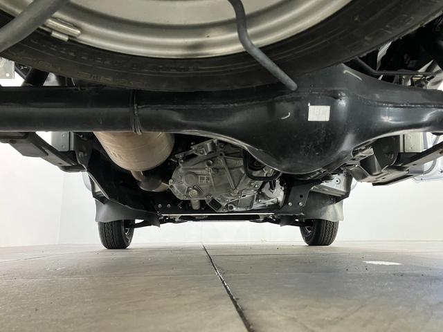 ハイゼットトラックスタンダード　４ＷＤ　５ＭＴ　キーレス　パワーウインドウ衝突被害軽減ブレーキ　リアコーナセンサー　ＣＤステレオ　ＬＥＤ　パワーウインドウ　マニュアルレベリング　キーレスエントリー　パートタイム４ＷＤ　５速マニュアルミッション車　タイヤ４本新品交換済み（滋賀県）の中古車