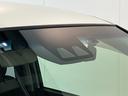 衝突被害軽減ブレーキ　運転席シートヒーター　フルセグナビ　バックカメラ　ＤＶＤ再生　Ｂｌｕｅｔｏｏｔｈ　ＵＳＢ　前後ドラレコ　オートライト　オートエアコン　スマートキー　エコアイドル（滋賀県）の中古車