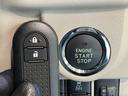 衝突被害軽減ブレーキ　運転席シートヒーター　フルセグナビ　バックカメラ　ＤＶＤ再生　Ｂｌｕｅｔｏｏｔｈ　ＵＳＢ　前後ドラレコ　オートライト　オートエアコン　スマートキー　エコアイドル（滋賀県）の中古車
