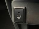 衝突軽減被害ブレーキ　フルセグナビ　ＤＶＤ再生　Ｂｌｕｅｔｏｏｔｈ　ＵＳＢ　ドラレコ　前席シートヒーター　ＨＩＤヘッドライト　スマートキー　オートライト　オートエアコン（滋賀県）の中古車