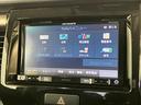 衝突軽減被害ブレーキ　フルセグナビ　ＤＶＤ再生　Ｂｌｕｅｔｏｏｔｈ　ＵＳＢ　ドラレコ　前席シートヒーター　ＨＩＤヘッドライト　スマートキー　オートライト　オートエアコン（滋賀県）の中古車