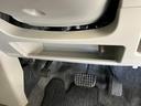車いす乗降車　衝突回避軽減ブレーキ　バックカメラ（ナビ装着時用）　ＣＤステレオ　左側電動スライドドア　電動格納式ミラー　マニュアルレベリング　オートエアコン　オートライト　スマートキー　エコアイドル（滋賀県）の中古車