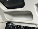衝突被害軽減ブレーキ　スマアシ３　８型フルセグナビ　バックカメラ　ＤＶＤ再生　Ｂｌｕｅｔｏｏｔｈ　ＵＳＢ　ナビ連動ドラレコ　ＥＴＣ　シートヒーター　オートライト　オートエアコン　スマートキー（滋賀県）の中古車