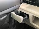 衝突被害軽減ブレーキ　ディスプレイオーディオ　バックカメラ　ＤＶＤ再生　Ｂｌｕｅｔｏｏｔｈ　ＵＳＢ　運転席シートヒーター　ＬＥＤヘッドライト　オートライト　オートエアコン　スマートキー　エコアイドル（滋賀県）の中古車
