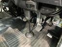 ５ＭＴ　パートタイム４ＷＤ　ＡＭ／ＦＭラジオ　マニュアルエアコン　マニュアルレベリング　荷台作業灯（滋賀県）の中古車