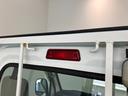 ＡＭ／ＦＭラジオ　エアコン　パワステ　荷台作業灯　マニュアルレベリング　４ＷＤ　Ｈｉ−Ｌｏ切り替え　５速マニュアルミッション車　荷台マット　ゲートプロテクター　ガードフレームプロテクター（滋賀県）の中古車