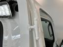 衝突被害軽減ブレーキ　コーナーセンサー　パートタイム４ＷＤ　デフロック　ドラレコ　スマートキー　パワーウインドウ　オートライト　荷台作業灯　４枚リーフスプリング　電動格納式ミラー　マニュアルレベリング（滋賀県）の中古車