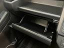 衝突被害軽減ブレーキ　コーナーセンサー　ディスプレイオーディオ　フルセグ　バックカメラ　Ｂｌｕｅｔｏｏｔｈ　ＵＳＢ　前席シートヒーター　電動パーキング　ＬＥＤ　オートライト　クルコン　オートエアコン（滋賀県）の中古車