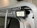 衝突被害軽減ブレーキ　コーナーセンサー　パートタイム４ＷＤ　デフロック　Ｂｌｕｅｔｏｏｔｈオーディオ　ＵＳＢ　スマートキー　パワーウインドウ　オートライト　荷台作業灯　４枚リーフスプリング　５速ＭＴ（滋賀県）の中古車