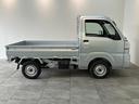 衝突被害軽減ブレーキ　コーナーセンサー　パートタイム４ＷＤ　デフロック　５速マニュアルミッション車　ＡＭ／ＦＭラジオ　マニュアルレベリング　オートライト　４枚リーフスプリング　荷台作業灯（滋賀県）の中古車