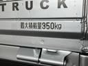衝突被害軽減ブレーキ　コーナーセンサー　パートタイム４ＷＤ　デフロック　５速マニュアルミッション車　ＡＭ／ＦＭラジオ　マニュアルレベリング　オートライト　４枚リーフスプリング　荷台作業灯（滋賀県）の中古車