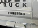 衝突被害軽減ブレーキ　コーナーセンサー　９型ディスプレイオーディオ　Ｂｌｕｅｔｏｏｔｈ　ＵＳＢ　バックカメラ　オートライト　マニュアルレベリング　パートタイム４ＷＤ（滋賀県）の中古車