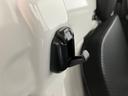 衝突被害軽減ブレーキ　コーナーセンサー　９型ディスプレイオーディオ　Ｂｌｕｅｔｏｏｔｈ　ＵＳＢ　バックカメラ　オートライト　マニュアルレベリング　パートタイム４ＷＤ（滋賀県）の中古車