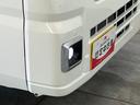 衝突被害軽減ブレーキ　コーナーセンサー　パートタイム４ＷＤ　デフロック　Ｂｌｕｅｔｏｏｔｈ／ＵＳＢチューナー　ドラレコ　スマートキー　パワーウインドウ　ＬＥＤ　荷台作業灯　４枚リーフスプリング（滋賀県）の中古車
