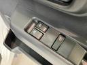 衝突被害軽減ブレーキ　スマアシ　パートタイム４ＷＤ　コーナーセンサー　前席パワーウインドウ　ＡＭ／ＦＭステレオ　両側スライドドア　オートライト　マニュアルレベリング　キーレスエントリー（滋賀県）の中古車