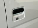 衝突被害軽減ブレーキ　スマアシ　パートタイム４ＷＤ　コーナーセンサー　前席パワーウインドウ　ＡＭ／ＦＭステレオ　両側スライドドア　オートライト　マニュアルレベリング　キーレスエントリー（滋賀県）の中古車