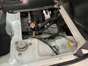 ２ＷＤ　５速マニュアルミッション車　エアコン　パワステ　ＡＭ／ＦＭラジオ　マニュアルレベリング　工具箱　バッテリーカバー（滋賀県）の中古車