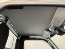 衝突被害軽減ブレーキ　コーナーセンサー　パートタイム４ＷＤ　ＡＭ／ＦＭラジオ　マニュアルエアコン　マニュアルレベリング　オートライト（滋賀県）の中古車